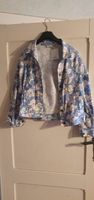 Jacke, Damenjacke, Jeansjacke mit Blumenmuster 38  NEU Brandenburg - Schollene Vorschau