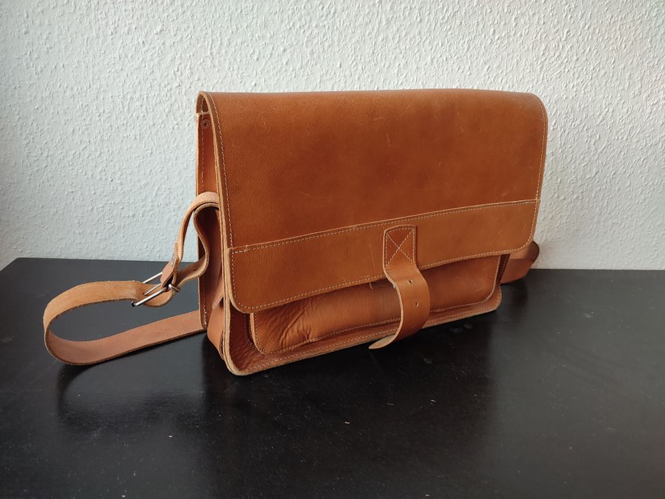 Ledertasche braun unisex in Berlin