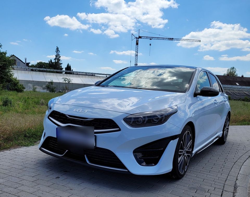 KIA Ceed 1.5i GT line (160 PS) in Speyer