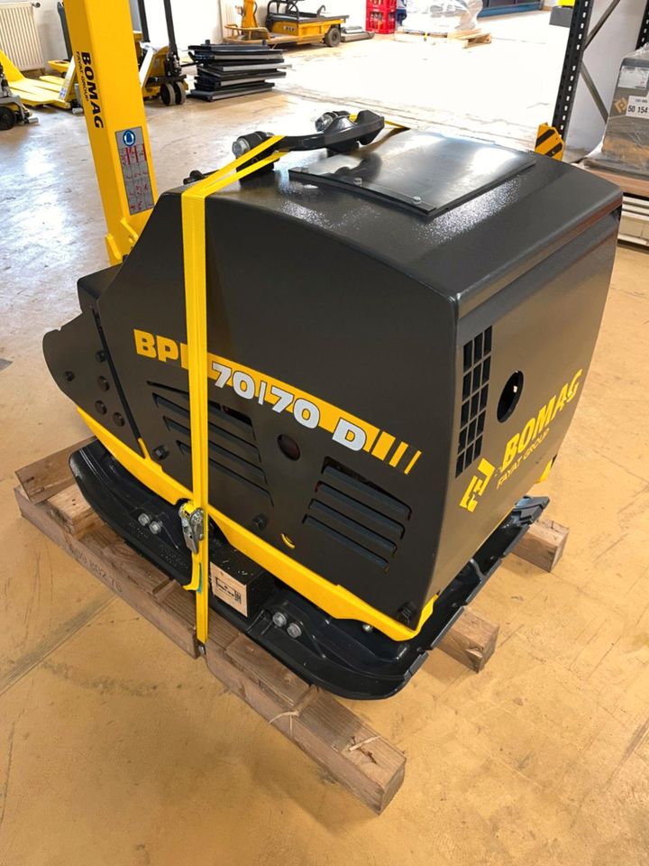 Bomag Rüttelplatte BPR 70/70 Diesel-Elektrostarter 580 kg Neu in Sonneberg