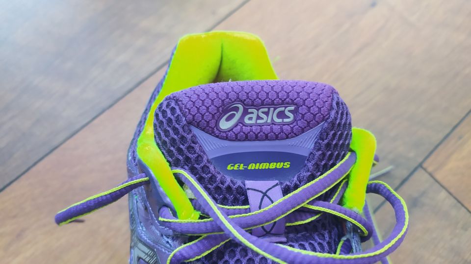 TOP Laufschuhe von ASCIS für Damen - Größe US 8,5 / EUR 40 in Hamburg