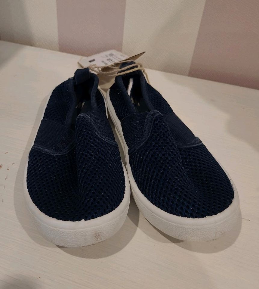 Slipper blau HM in Oberostendorf