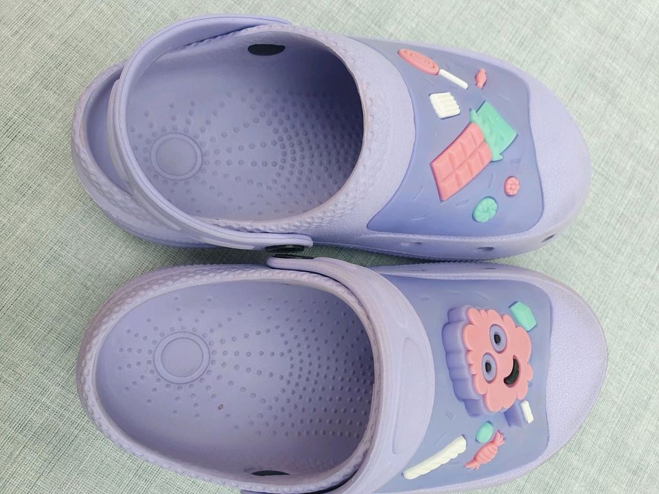 Clogs für kleine Mädchen in Bohmte