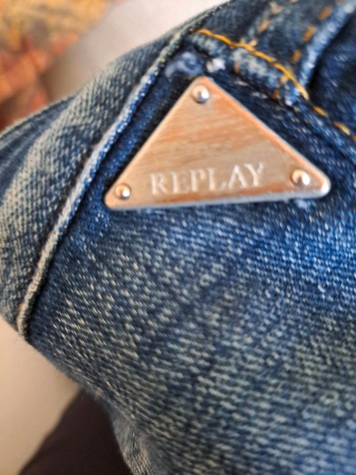 Replay Jeans Romelly Gr 26 32 Hose in Elmshorn