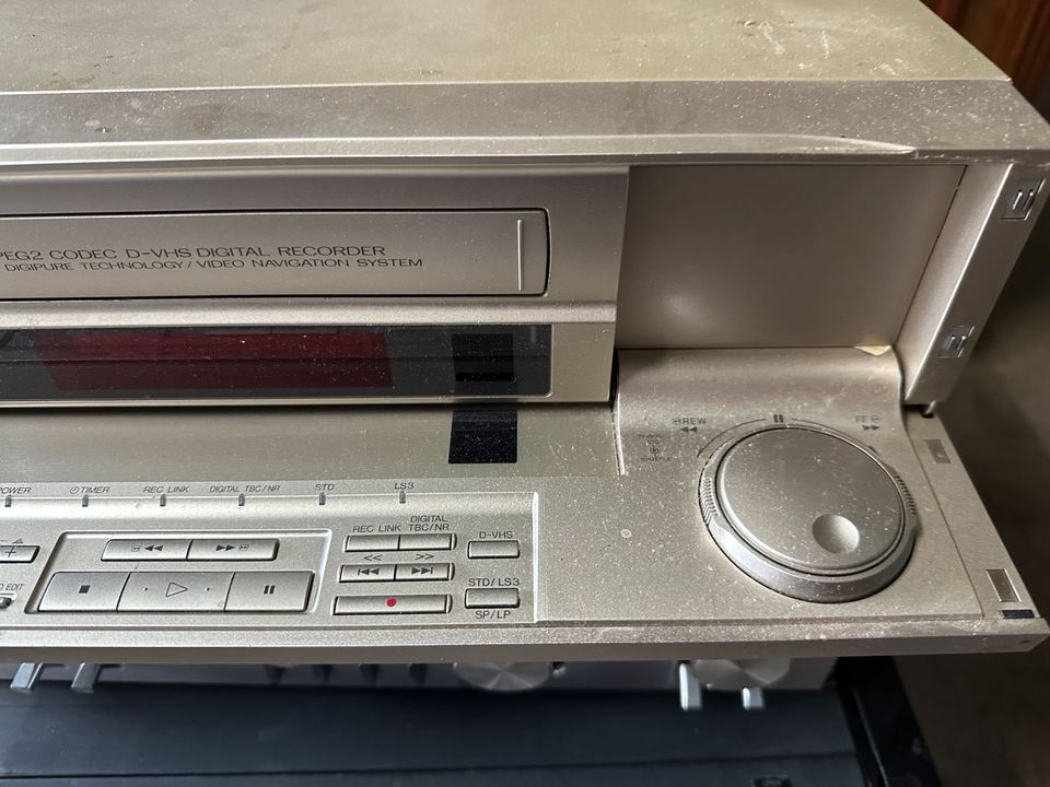 JVC HM-DR10000 D-VHS Digital Video Recorder in Frankfurt am Main