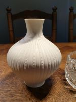 Zauberhaft weiße Porzellan Vase Edelstein Germany Vintage Eimsbüttel - Hamburg Niendorf Vorschau