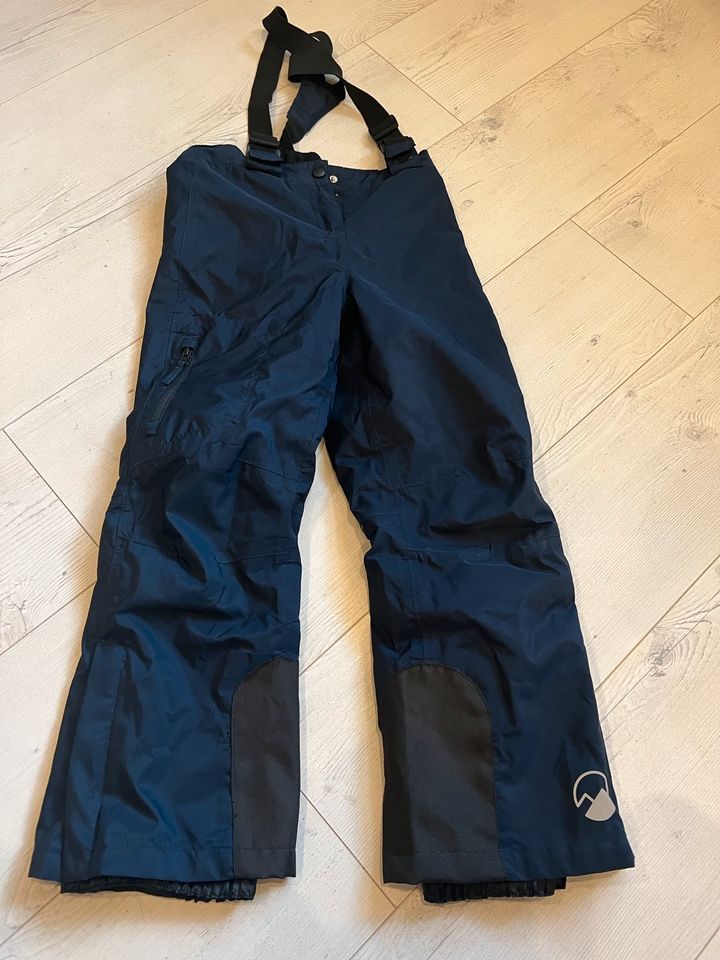 Skihose 122/128 blau in Neuhaus-Schierschnitz