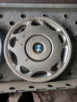 Original BMW e36 e39 e46 15 Zoll Radkappen Satz Nordrhein-Westfalen - Baesweiler Vorschau