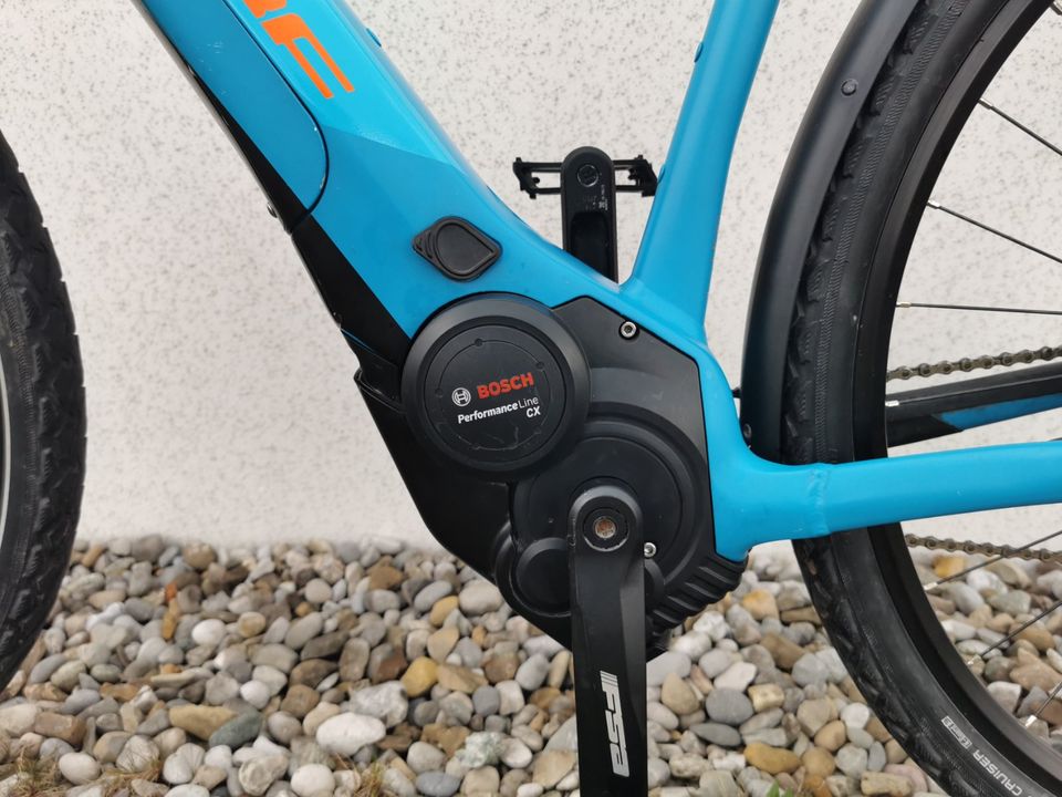 Cube E-bike Cross Hybride Race 500 Allroad blue´n´orange 62cm in Olching