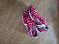 Nike Schuhe Größe 38 NEU Hessen - Trebur Vorschau