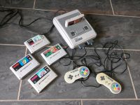 Super Nintendo Entertainment System SNES + 5 Spiele 2 Controller Niedersachsen - Ganderkesee Vorschau