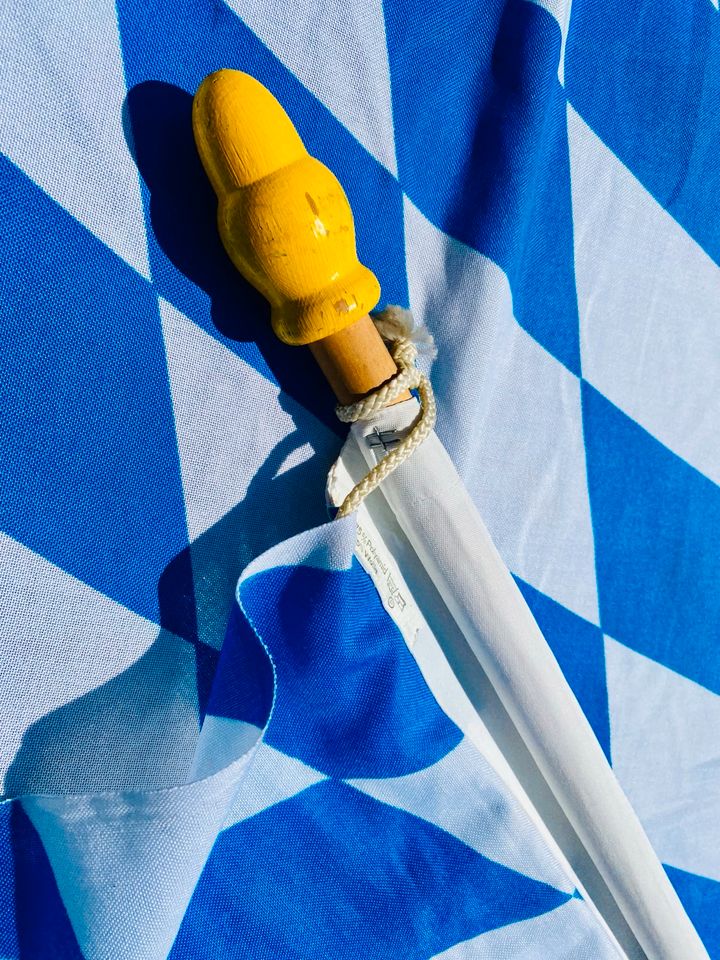 Bayern Brauhaus Biergarten Fahne Flagge blau weiss Oktoberfest in Mannheim