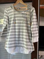 Grau weiß gestreifter mit orange 3/4 Pullover Gr. S/36 Soccx Bayern - Hösbach Vorschau