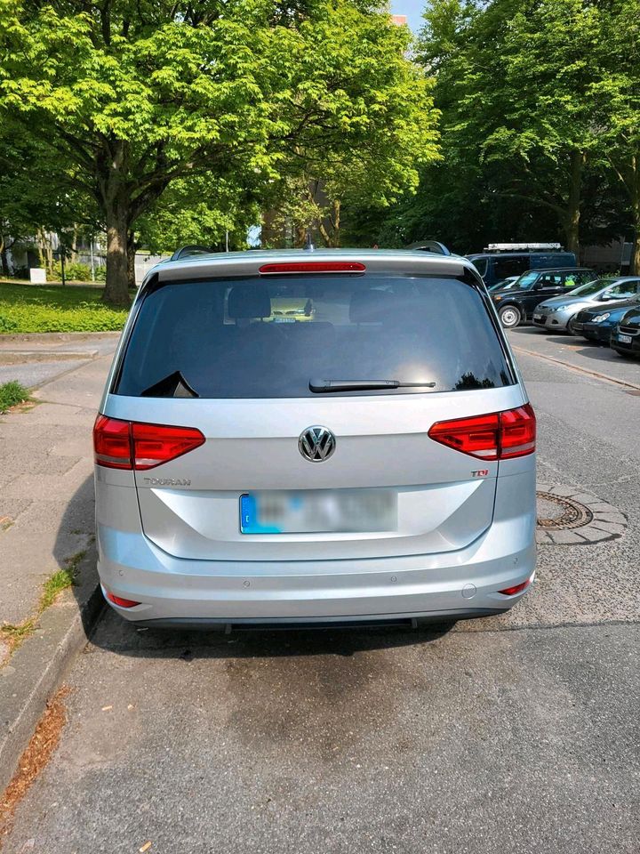 VW tuoran 1.6tdi zu verkaufen in Hamburg