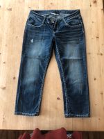 Capri Jeans Tally Weijl dark Blue weiße Nähte Rheinland-Pfalz - Waldsee Vorschau