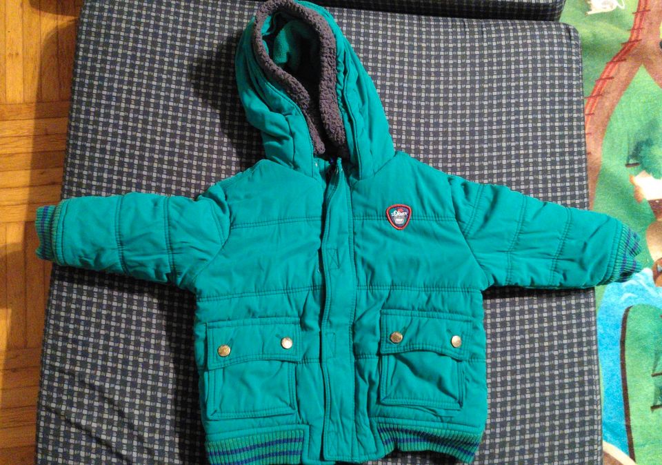 Baby warme Jacke Winterjacke S. Oliver Gr. 74 grün in Dransfeld