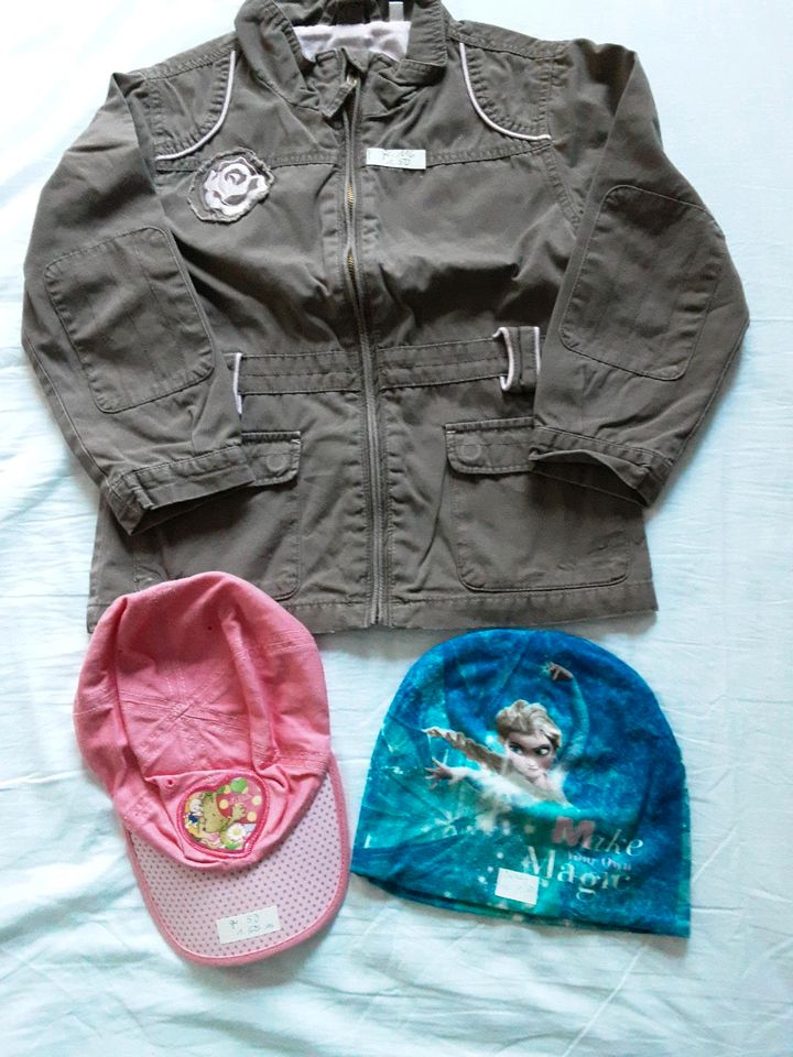 Gr.116 Jacke, Nachthemd, Reithose, Badeanzug, Shirt,Mütze,Basecap in Dresden