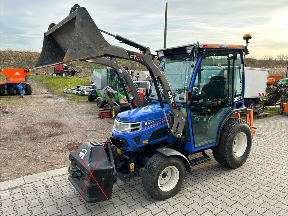 ISEKI TM 3267 AHL Kabine Traktor mit Frontlader und Anbaugeräten in Wallenhorst