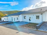 Wohnen mit Zukunft: Entdecken Sie unsere KFW 40EE Bungalows in Siesbach mit eigenem Garten – bezugsfertig, barrierefrei, PV-Anlage, Batteriespeicher und Fußbodenheizung! Rheinland-Pfalz - Siesbach Vorschau