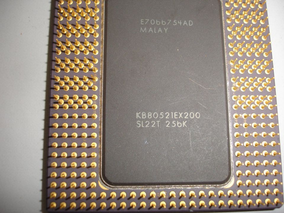 Doppel-Goldcap CPU Intel Pentium Pro KB80521EX200 in Schwebheim