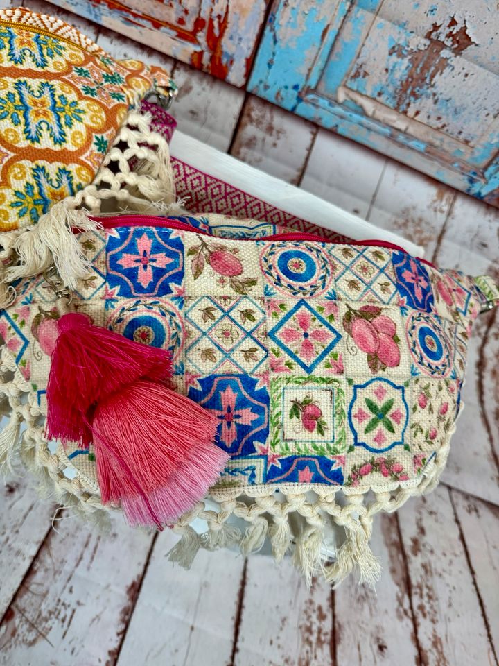 Ibiza Boho Fransen Crossbody Bag (2 versch. Designs) in Bochum