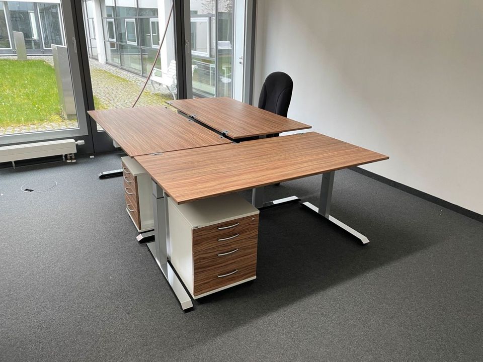 300x Sedus Schreibtisch höhenverstellbar Büromöbel Tisch KK10221 in Berlin