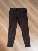 Leggings powerhold schwarz neu fabletics L Sport Hose gym normal Düsseldorf - Oberbilk Vorschau