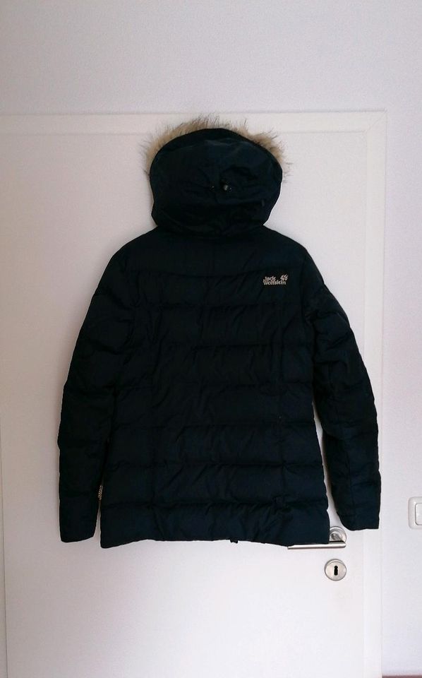 Winterjacke / Wintermantel / Daunenjacke Jack Wolfskin Gr. M in Mering