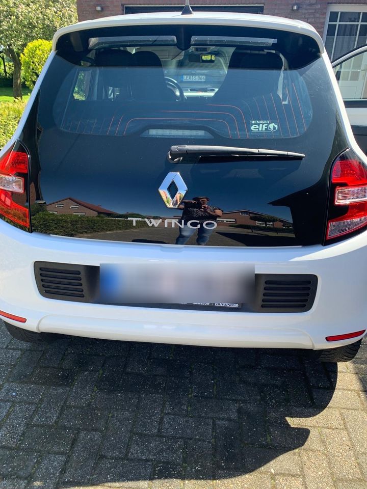 Renault Twingo 1,0 SCe70 Experience in Bunde
