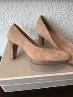 Tamaris Pumps Gr. 35, 2,5 Wildleder Schuhe Niedersachsen - Hildesheim Vorschau