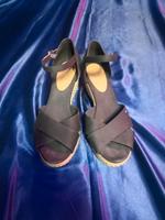 Tommy Hilfiger Damenschuhe Keilsandalen  Gr. 39 Dresden - Neustadt Vorschau