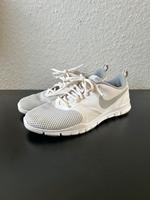 Nike Sportschuhe/ Schuhe weiß/ grau Gr.38 Hessen - Fürth Vorschau