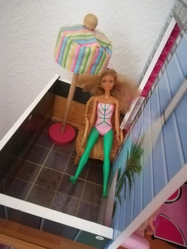 Barbie Haus Puppenhaus Kidkraft Traumhaus in Limburg