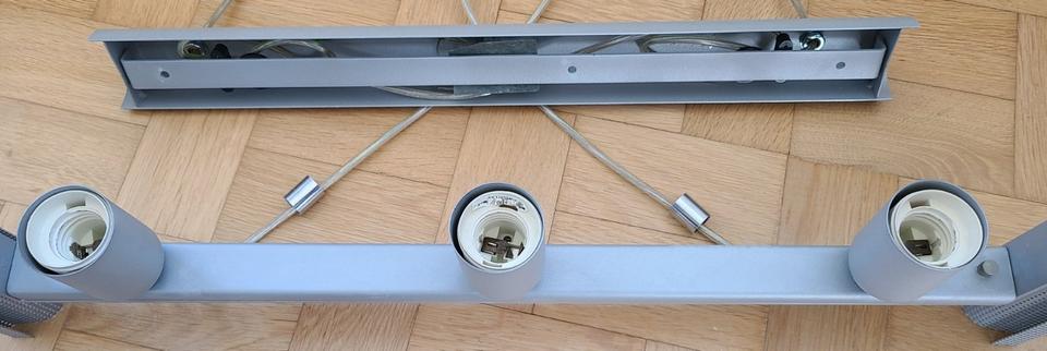 Moderne Hängelampe, Deckenlampe, Esstischlampe mit Wellenform in Hannover