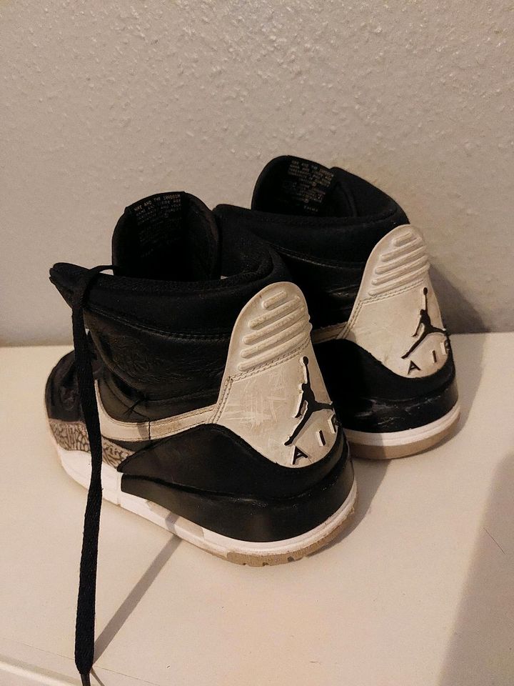 Nike Air Jordan OG Herren Schuhe Grösse 46 in Berlin