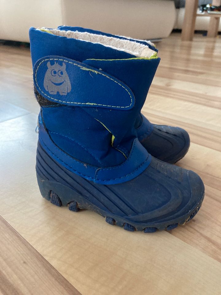 Winterstiefel gefüttert mit Blinkfunktion Gr. 25 in Volkmarsen