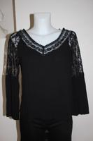 Cream Crincle Bluse V-Ausschnitt Spitze Trompetenarm 36 S schwarz Saarland - Beckingen Vorschau