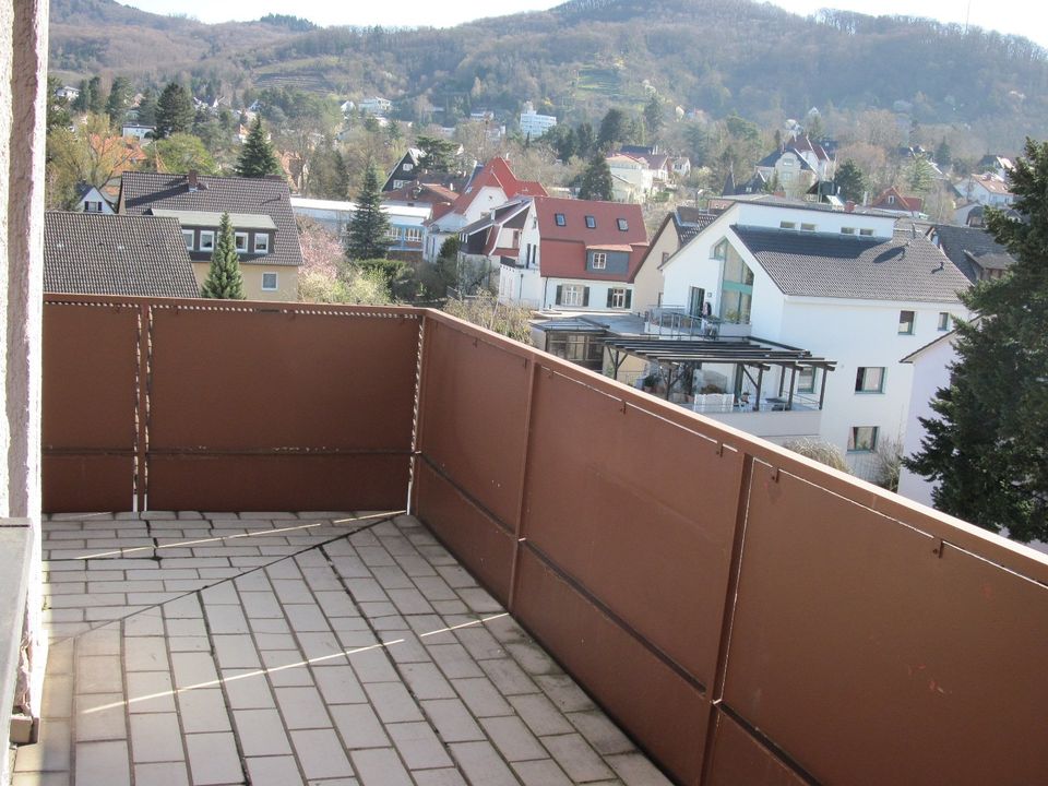 Lichtdurchflutete 3-Zimmer-Wohnung mit Balkon in Bensheim in Bensheim