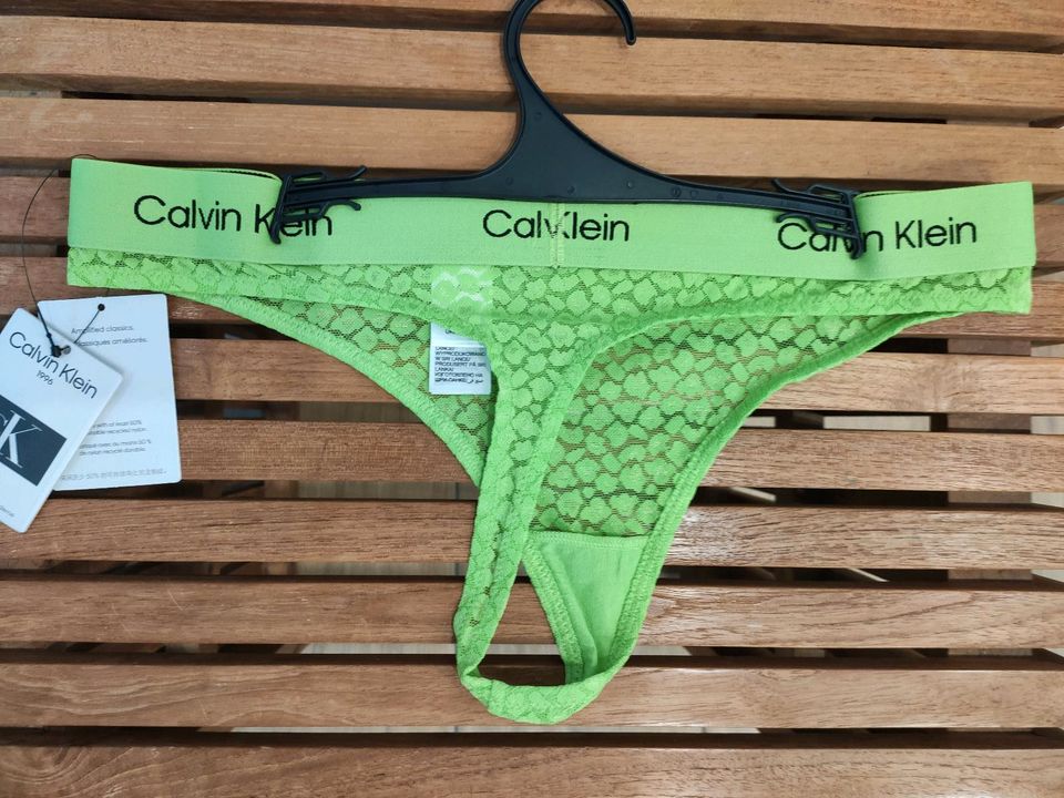 Calvin Klein Tanga Dessous Größe M neu mit Etikett in Wuppertal