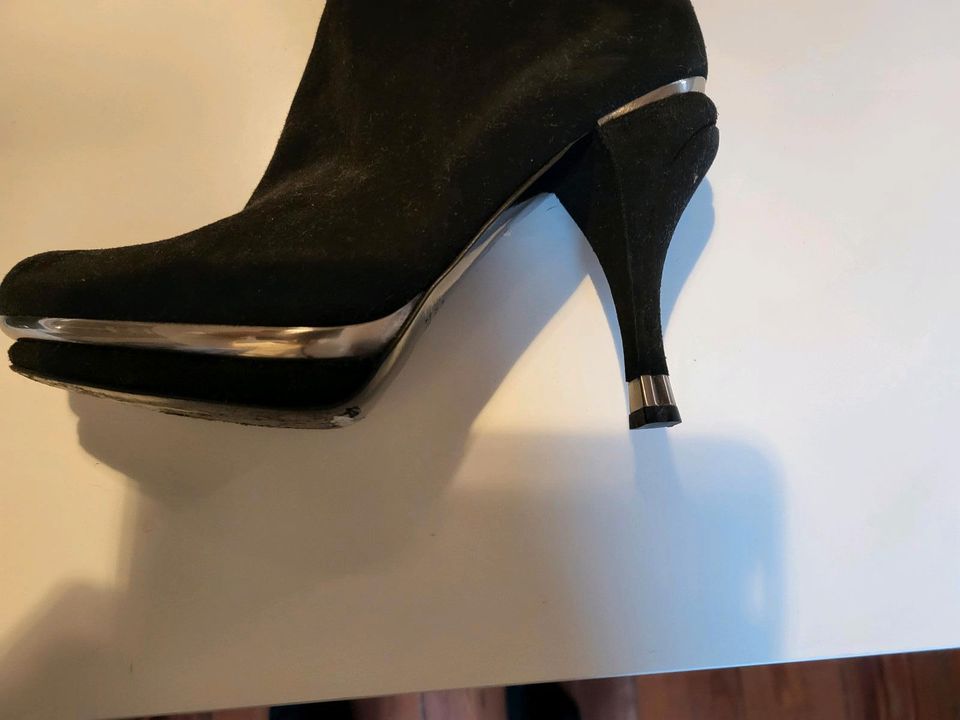 SPORTMAX♡OVERKNEE STIEFEL♡ECHTLEDER♡SCHWARZ♡Gr.37♡NP 150,-♡SEXY♡♡ in Weil am Rhein