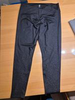 Sporttight von H&M Gr. XL schwarz gemustert Bayern - Neustadt an der Aisch Vorschau
