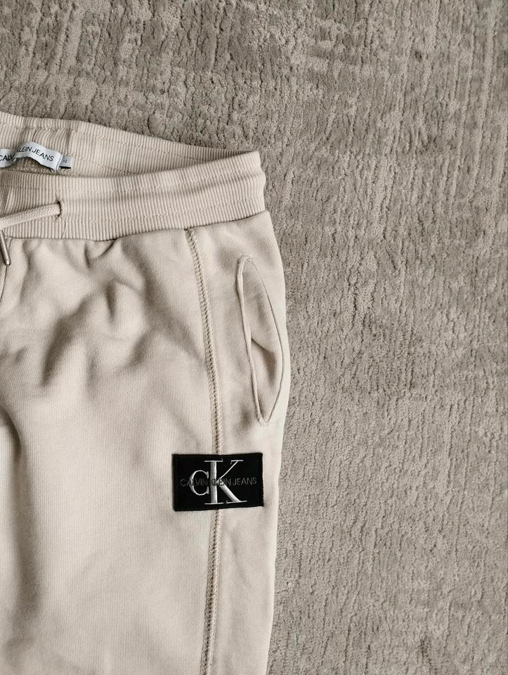 Kinder und Jugendliche Sport und Freizeit Hose Calvin Klein in Überherrn