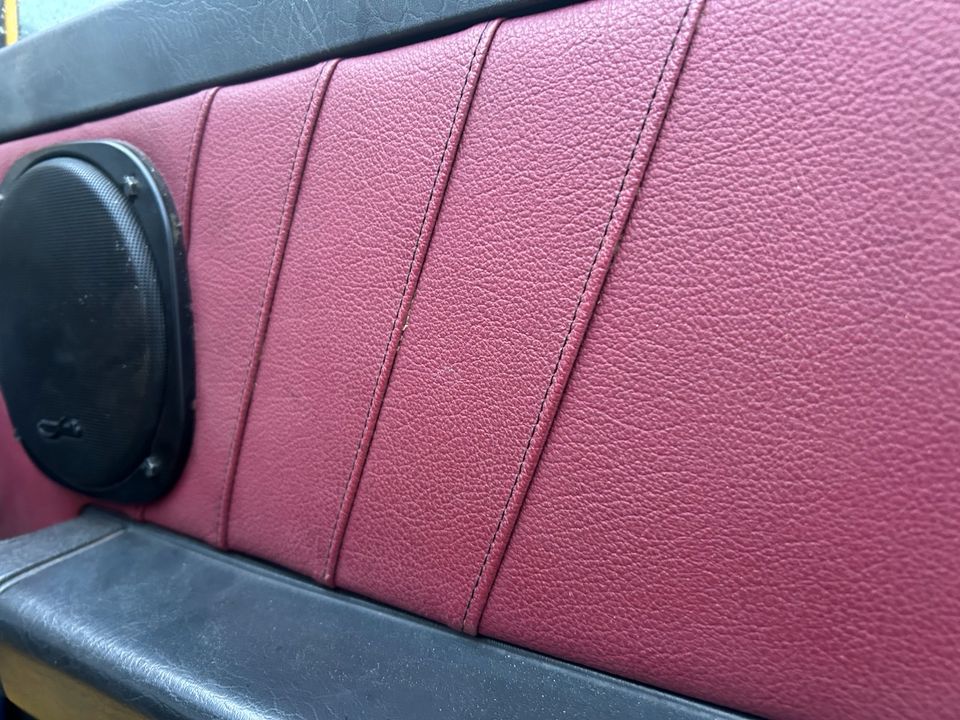 Lancia Delta Integrale Sitze / Ausstattung Recaro Rotes Leder in Höhenkirchen-Siegertsbrunn