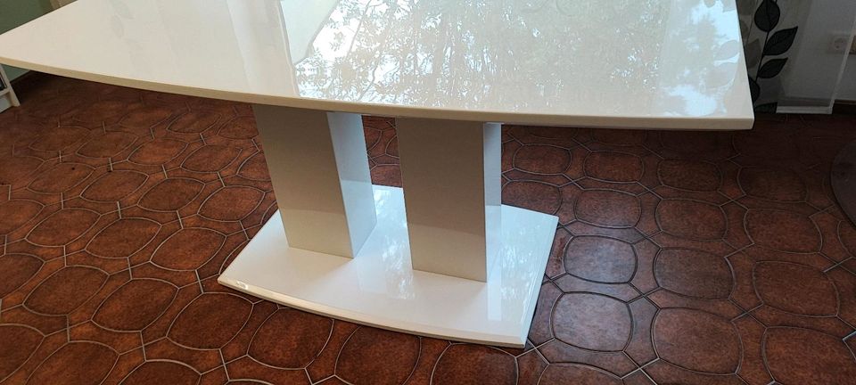 Esszimmer Tisch, weiß, hochglanz, 160cm in Kitzingen
