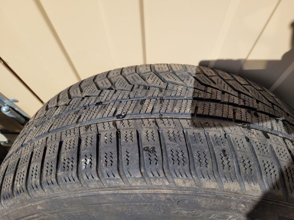 Reifen 225 / 55 R16 7,5Jx16H2 Mercedes-Benz in Thalmässing