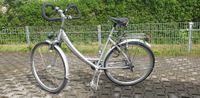 Silbernes Damen Fahrrad (Citybike) mit Gepäckträger Sachsen - Markkleeberg Vorschau