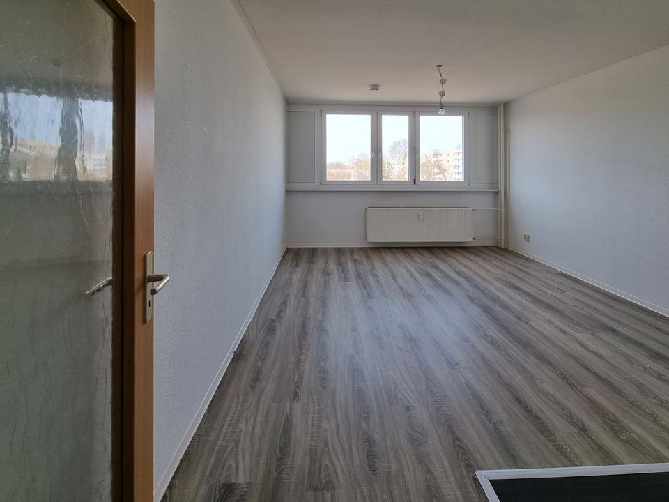 Kompakte und praktische Singlewohnung inklusive Einbauküche in Halle