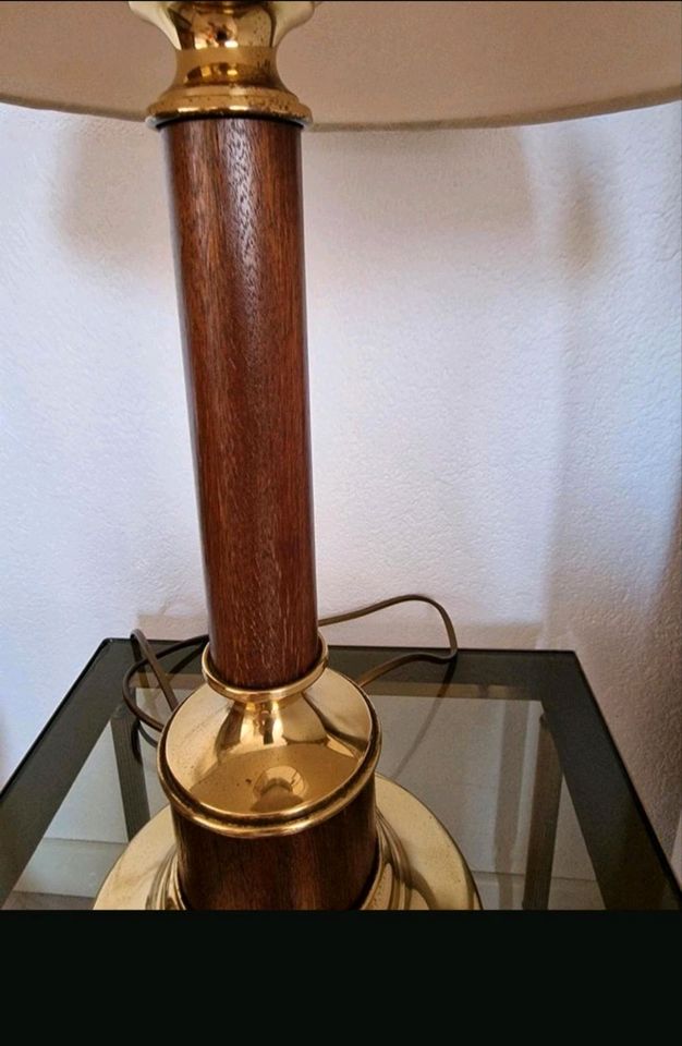 Große Tischlampe Lounge Holz Messing Beistelltisch Vintage Gold in Sinsheim