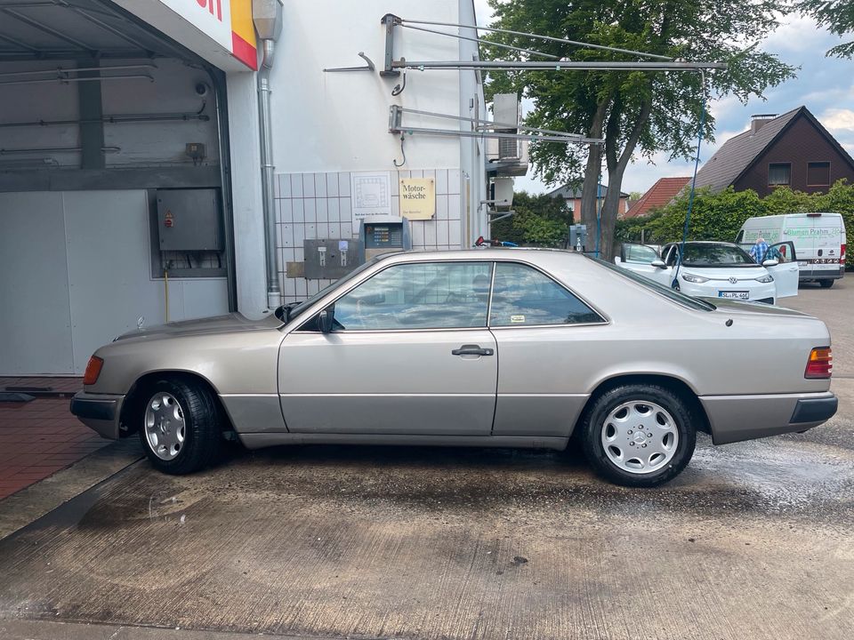 Mercedes Benz  Coupé W 124 300CE mit H-Zulassung, 3/89 in Flensburg