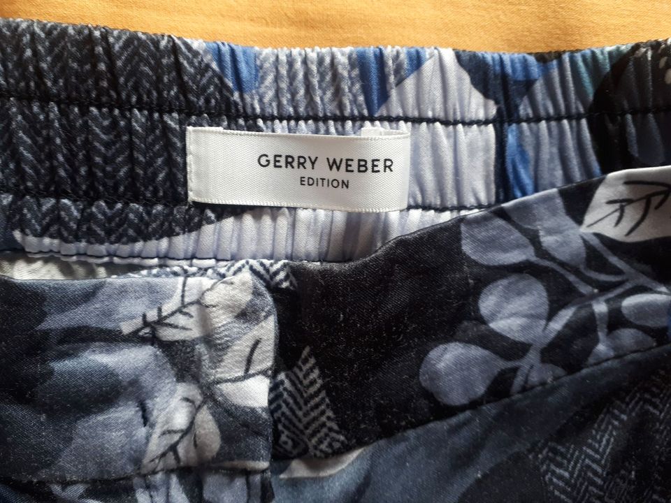 Gerry Weber* florale Sommerhose* Gr.46/48* Viskose* blau-bunt* in Sinsheim